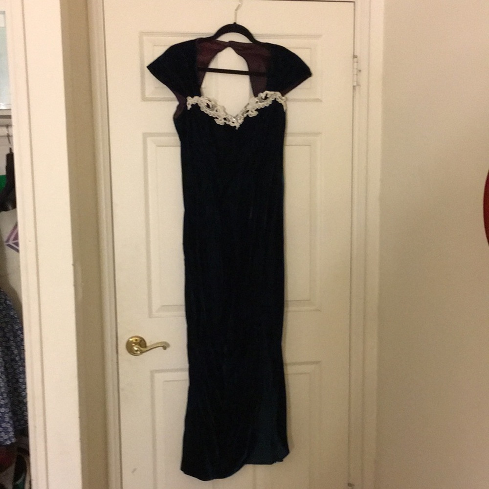 Thank you green velvet long dress with a slit